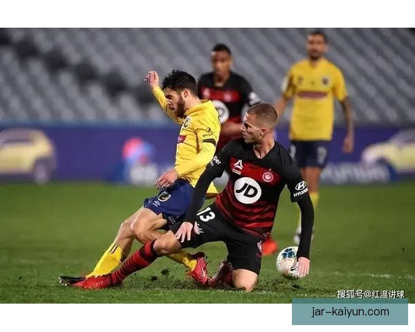 本坦库尔凭借出色拦截能力荣膺联赛最佳防守球员，状态回暖值得关注